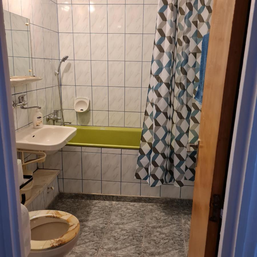 Apartament 2 Camere - Pitesti / 2-Rooms Apartment - Питещ Екстериор снимка