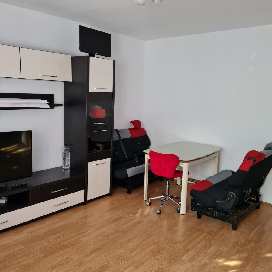 Apartament 2 Camere - Pitesti / 2-Rooms Apartment - Питещ Екстериор снимка